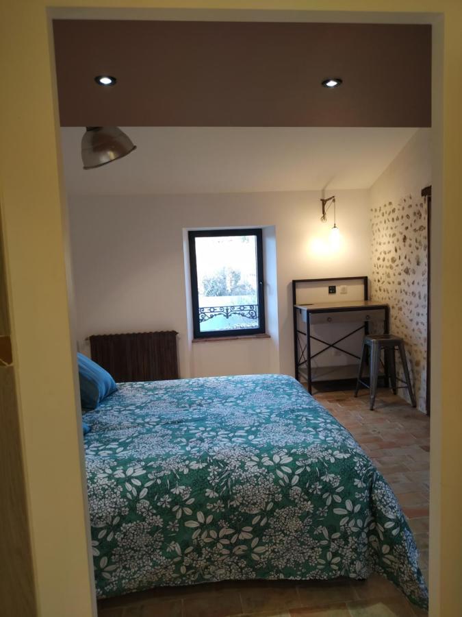 Maison D'Hotes Du Grand Chene Valensole Exterior foto